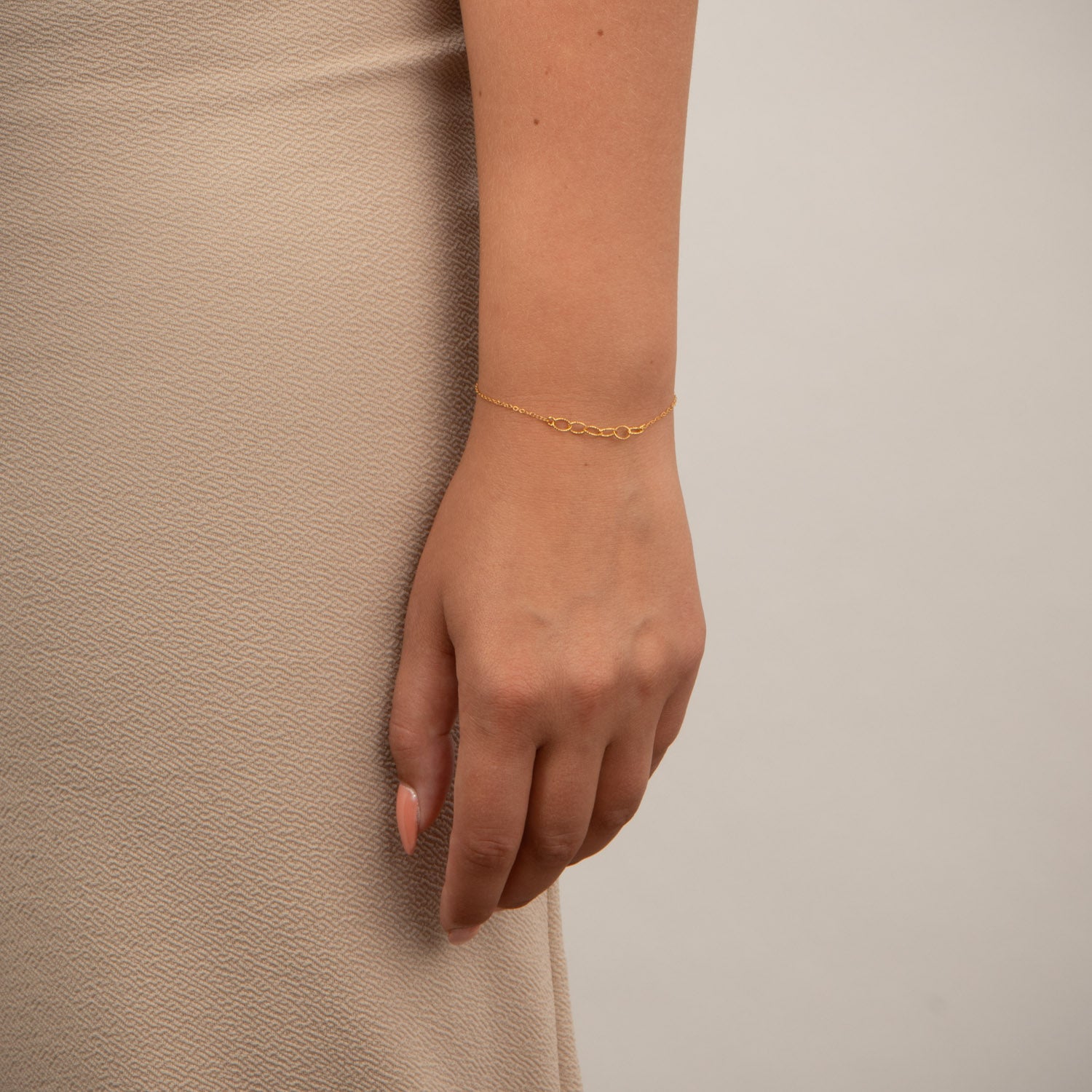 DETAIL213923